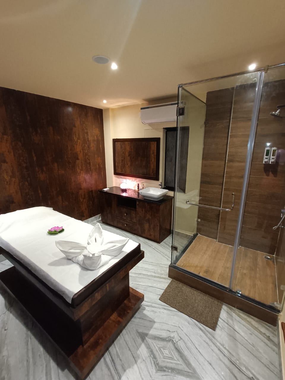 Facial Treatment